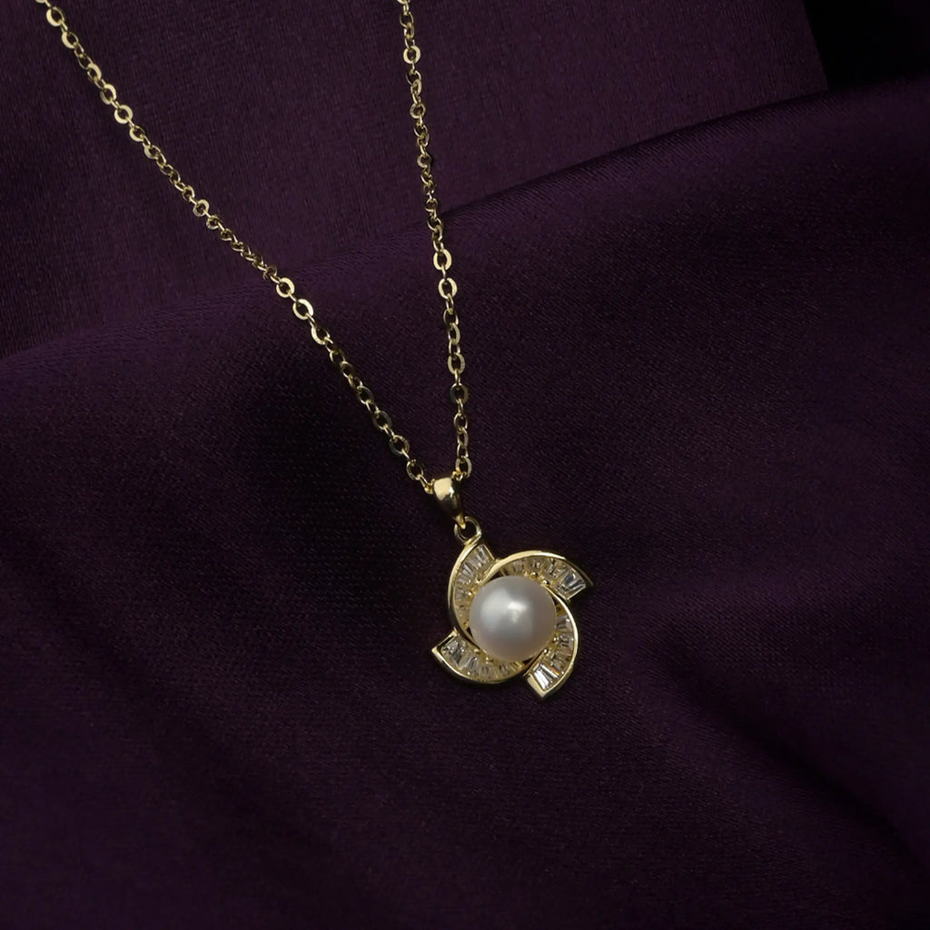 Pearl Bloom Pendant Necklace