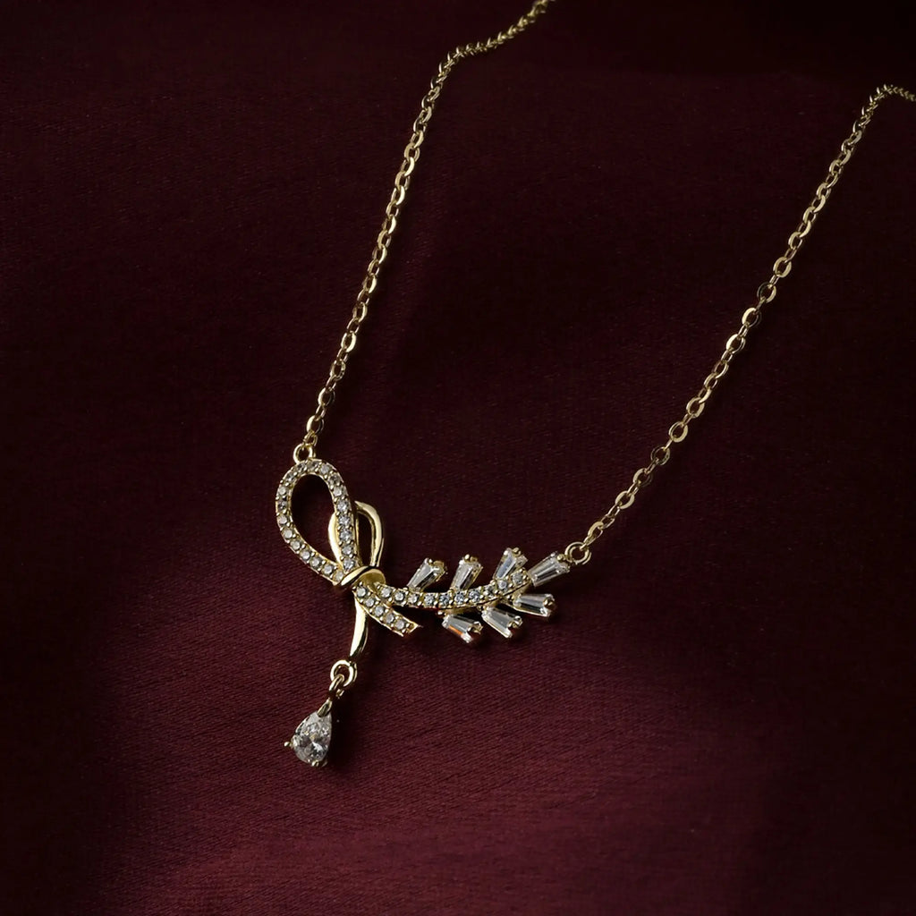 Misty Forest Glow Pendant Necklace