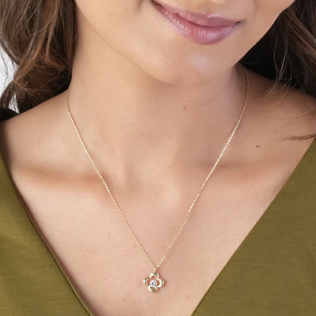 Lustre Petal Frame Pendant Necklace