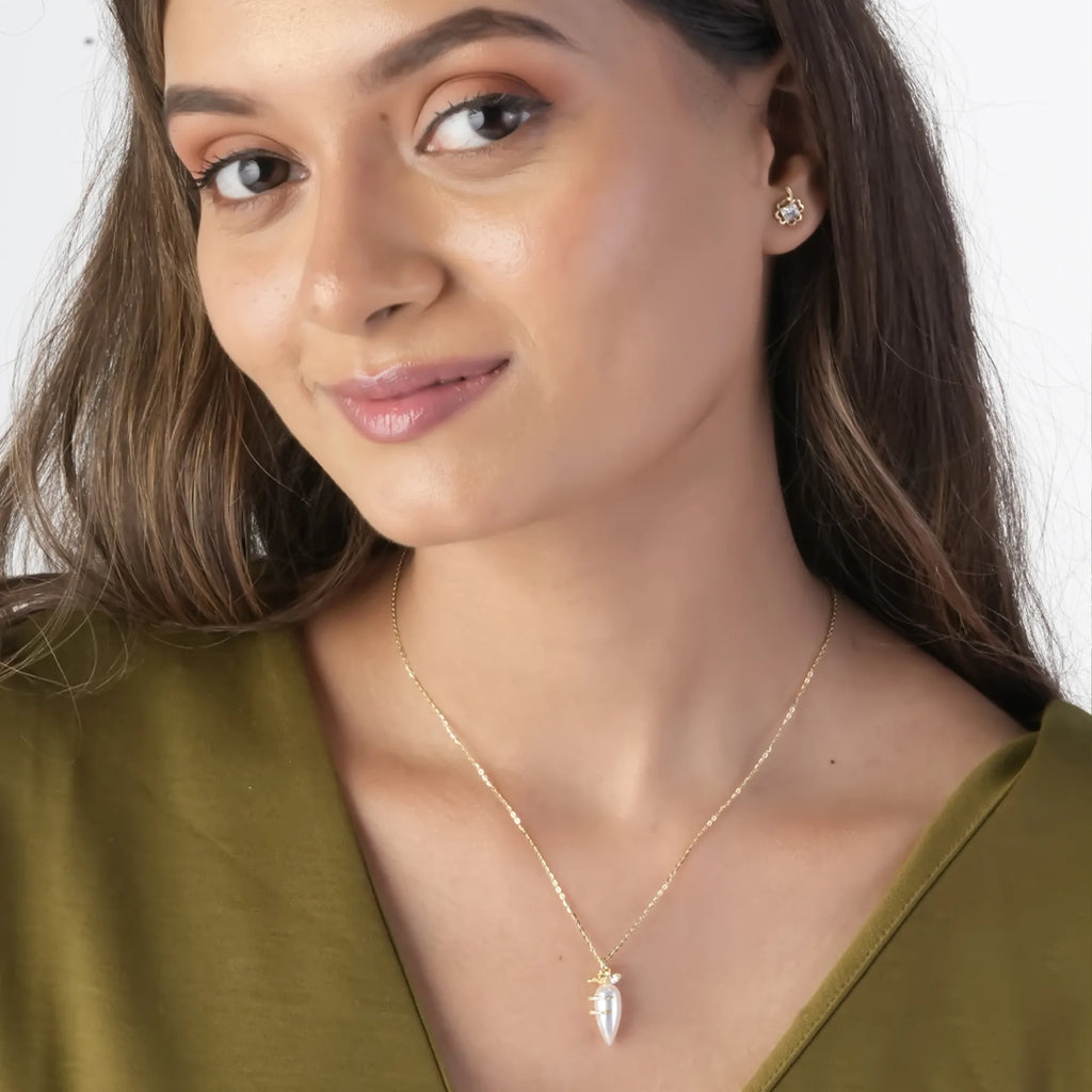 Crystal Leaf Crown Pearl Pendant Necklace