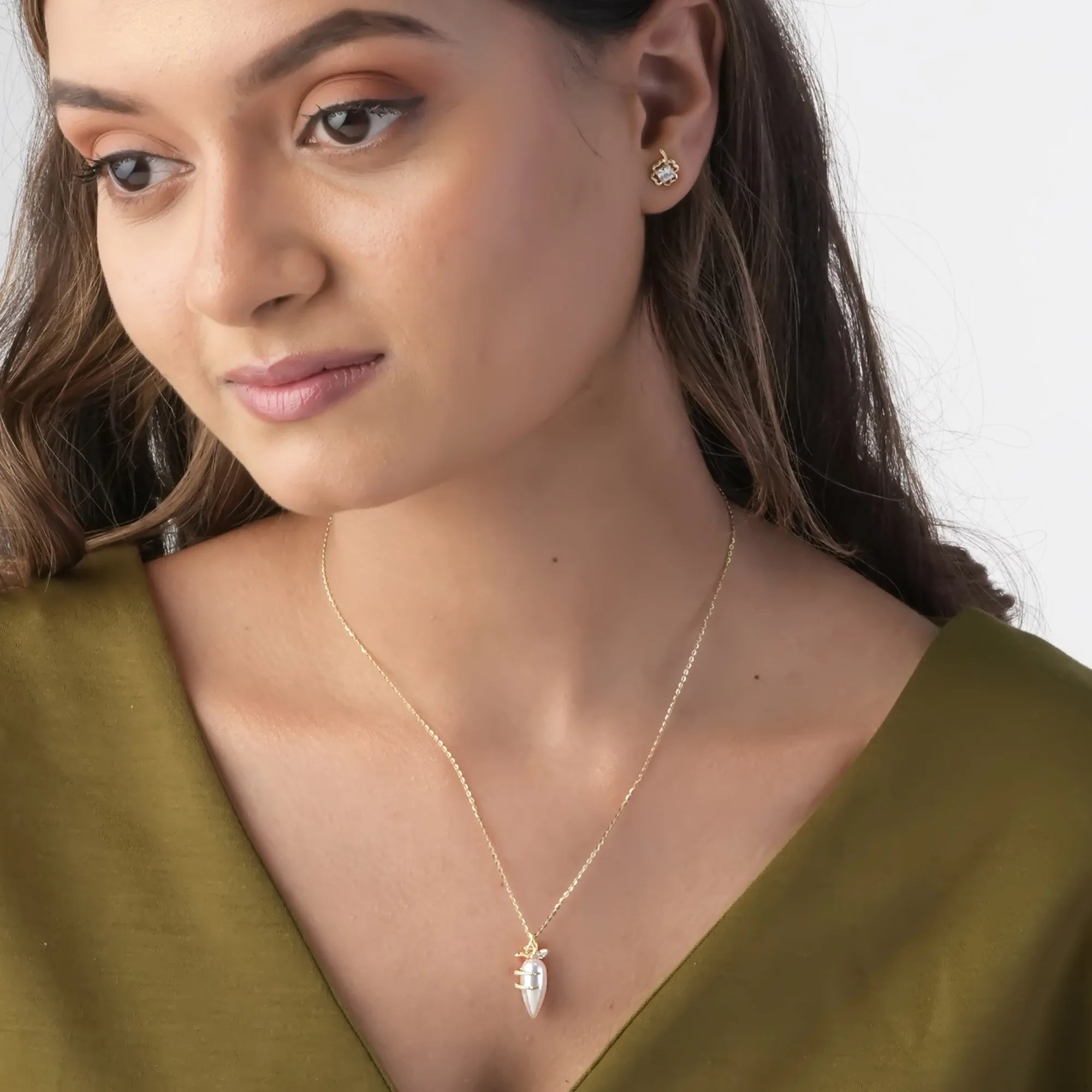 Crystal Leaf Crown Pearl Pendant Necklace