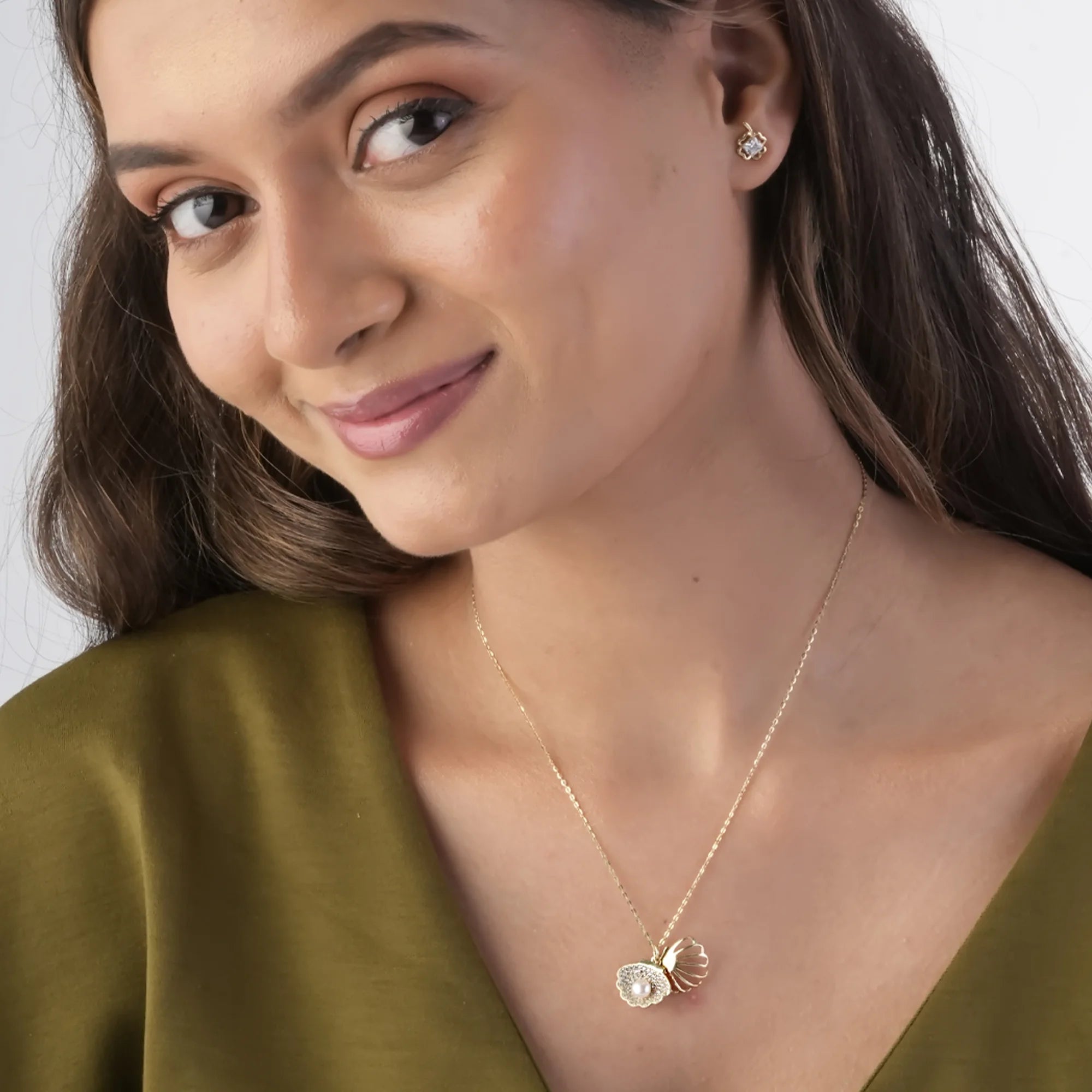 Mystic Seashell Pearl Pendant Necklace