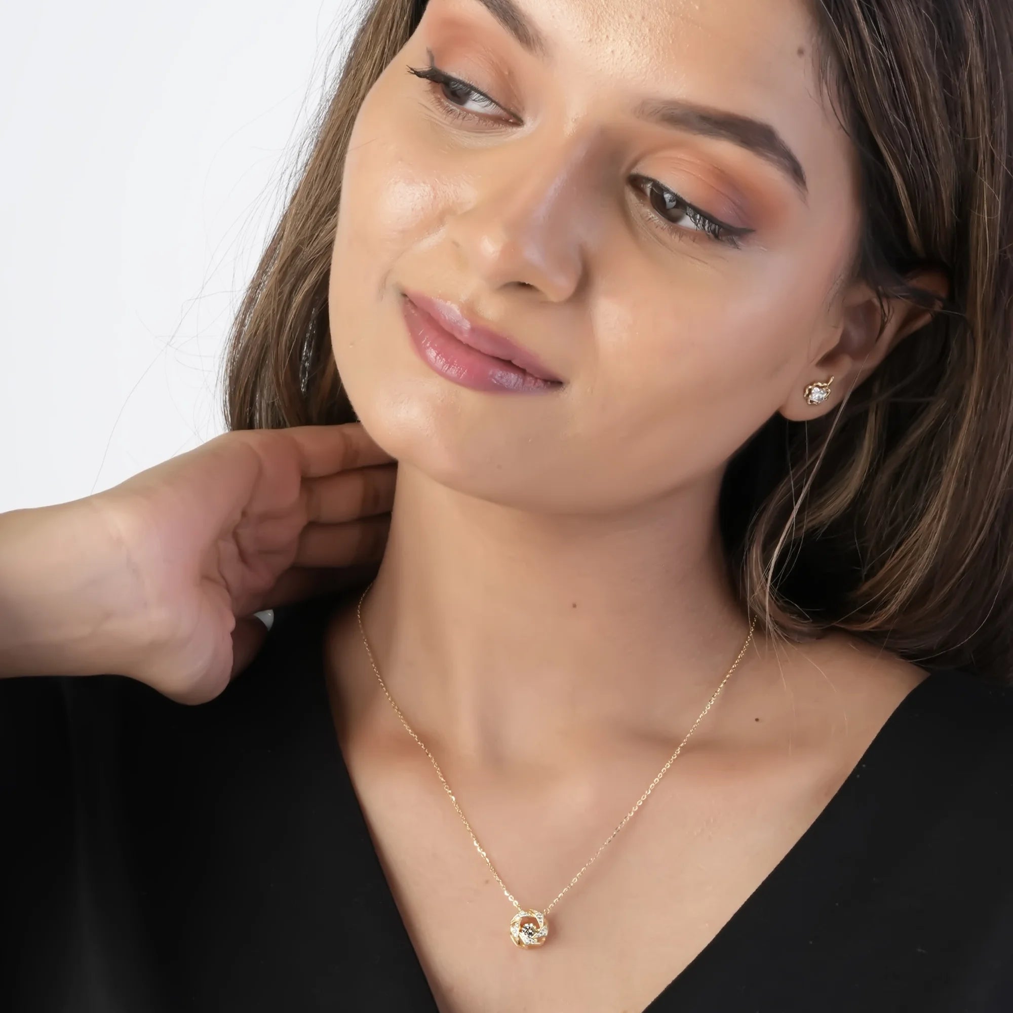 Twist Knot Pendant Necklace