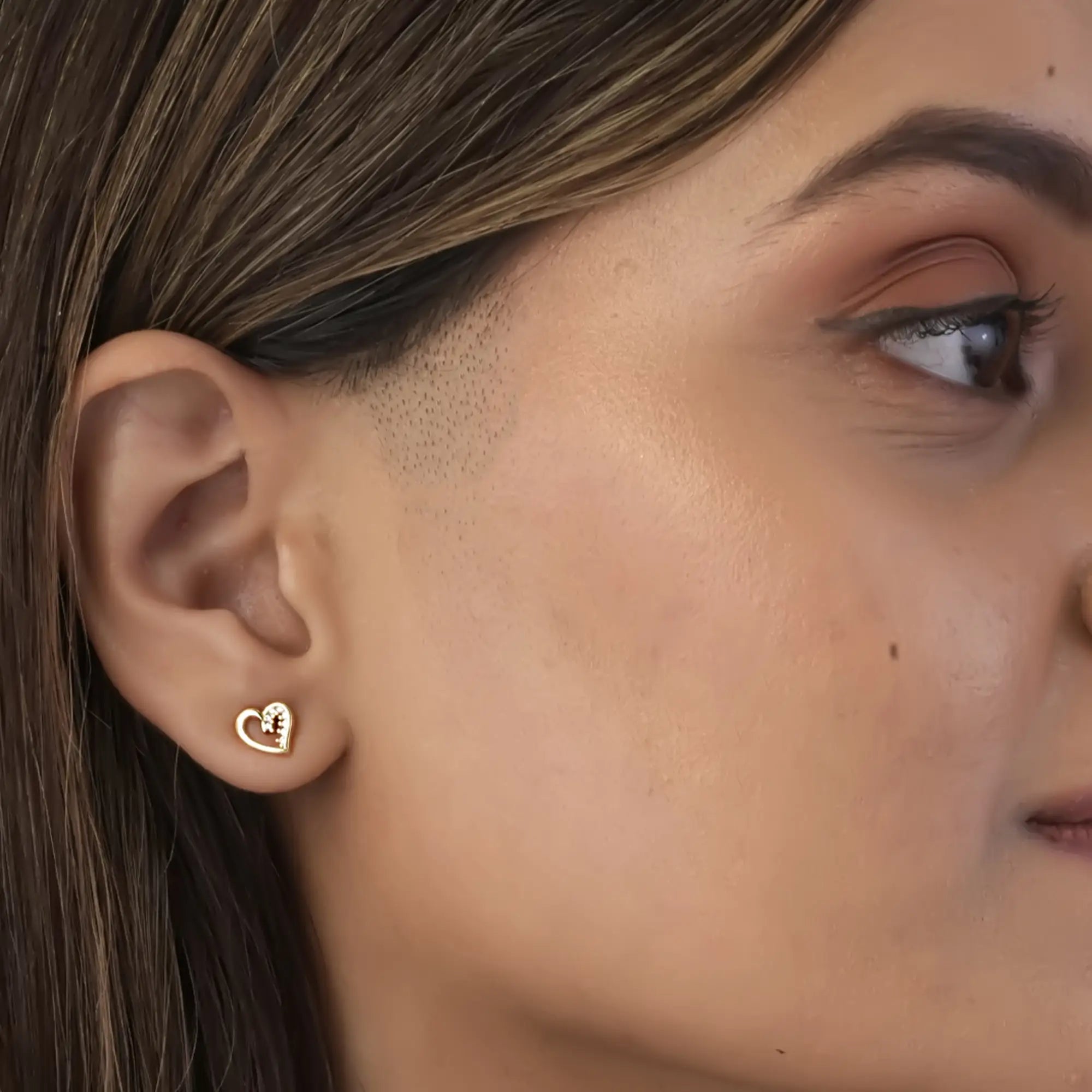 Delicate Heart Stud Earring