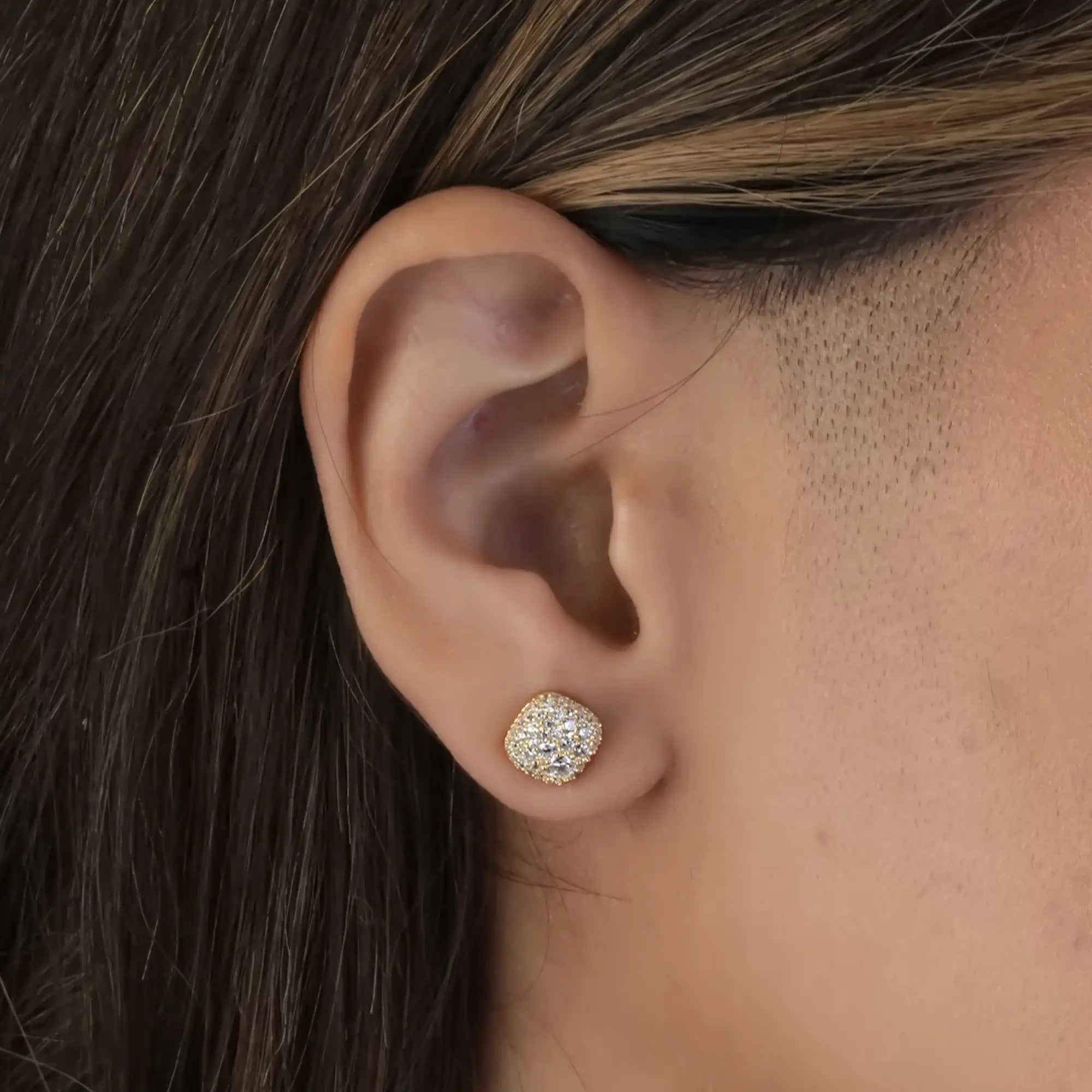 Sparkling Cushion Stud Earring