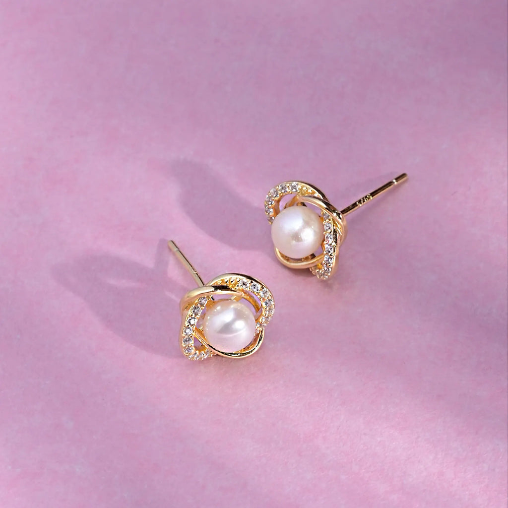 Classic Pearl Halo Stud Earring